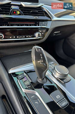Седан BMW 5 Series 2017 в 