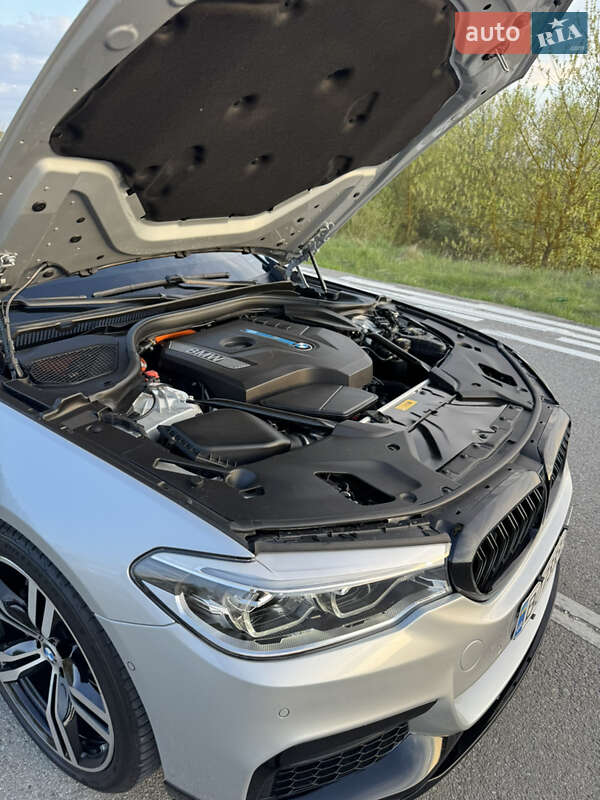 Седан BMW 5 Series 2017 в Львові