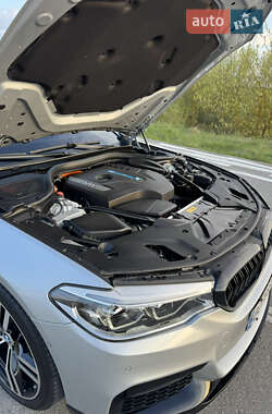 Седан BMW 5 Series 2017 в 