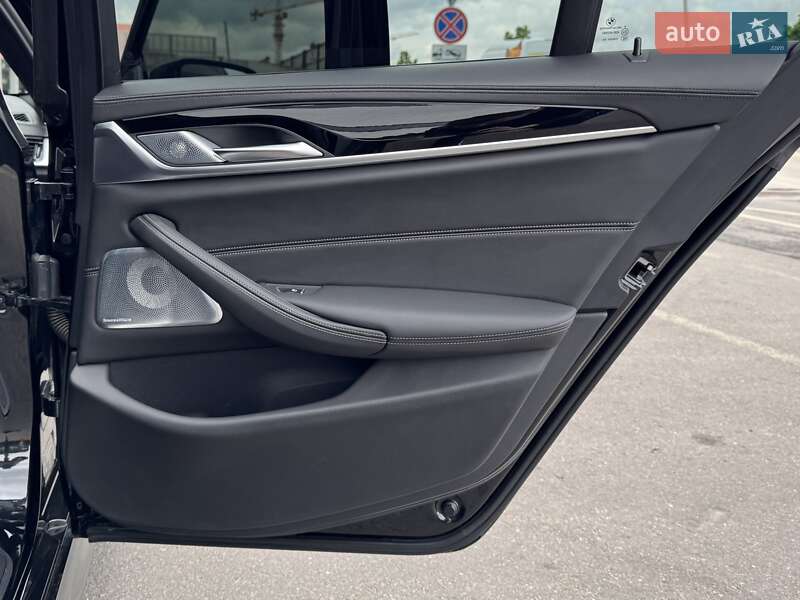 Седан BMW 5 Series 2021 в Києві