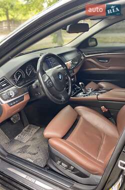 Седан BMW 5 Series 2011 в 