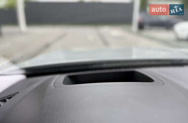 Седан BMW 5 Series 2013 в 