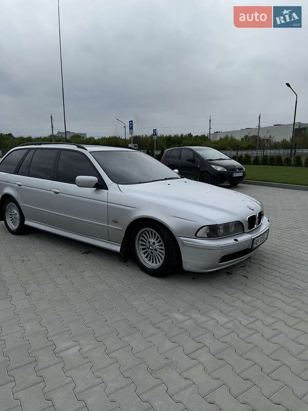 Універсал BMW 5 Series 2001 в Вінниці