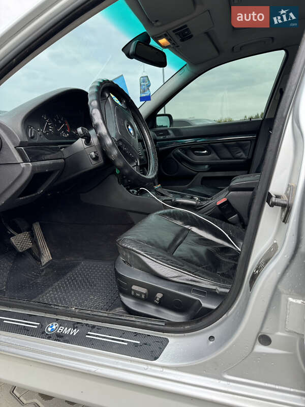 Універсал BMW 5 Series 2001 в Вінниці