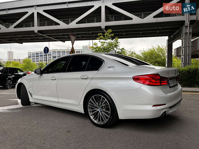 Седан BMW 5 Series 2018 в Киеве фото 5 Седан BMW 5 Series 2018 в Киеве