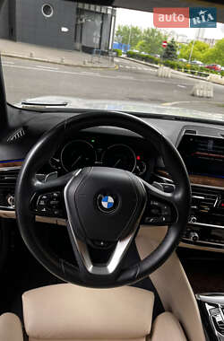 Седан BMW 5 Series 2018 в 
