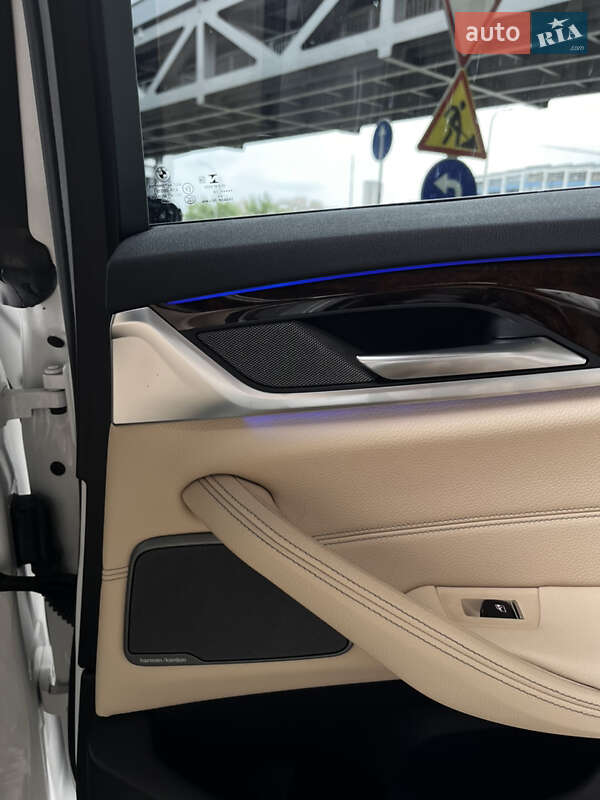 Седан BMW 5 Series 2018 в Киеве фото 17 Седан BMW 5 Series 2018 в Киеве