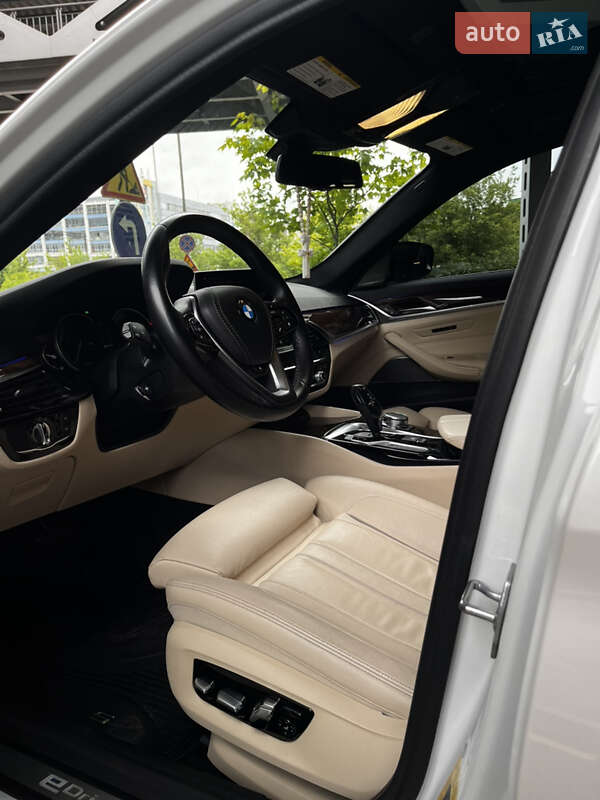 Седан BMW 5 Series 2018 в Киеве фото 22 Седан BMW 5 Series 2018 в Киеве
