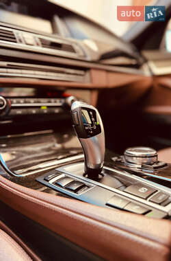 Седан BMW 5 Series 2015 в 
