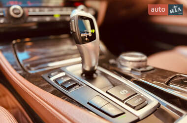 Седан BMW 5 Series 2015 в 