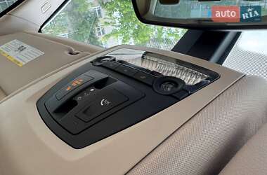 Седан BMW 5 Series 2012 в 