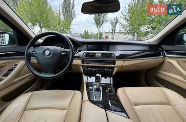 Седан BMW 5 Series 2012 в 