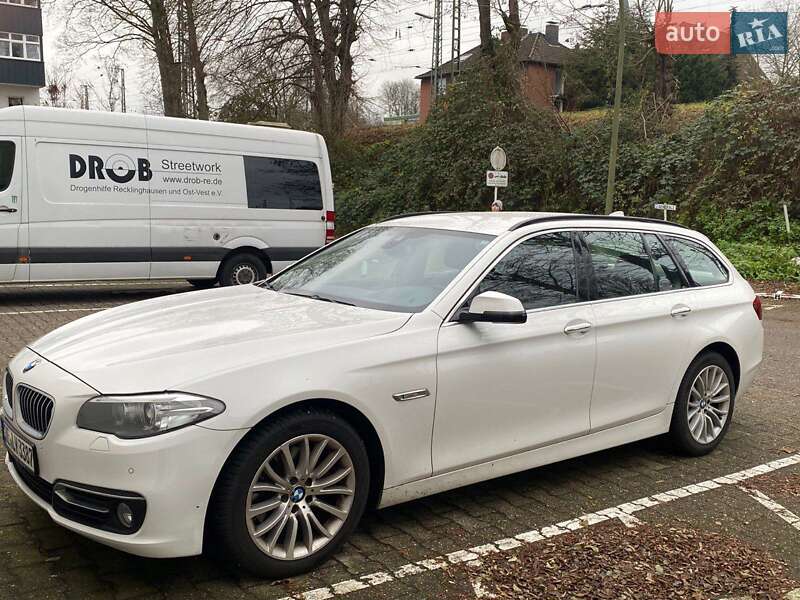 Универсал BMW 5 Series 2015 в 