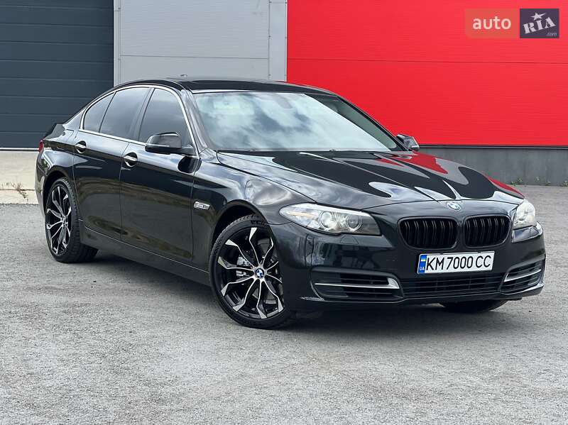 Седан BMW 5 Series 2013 в 