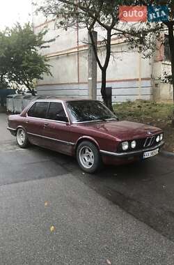 Седан BMW 5 Series 1981 в Харькове