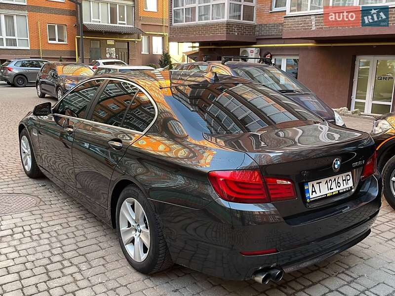 Седан BMW 5 Series 2012 в Львові
