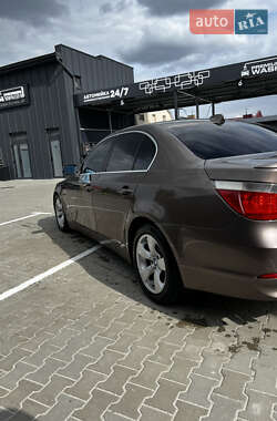 Седан BMW 5 Series 2003 в 