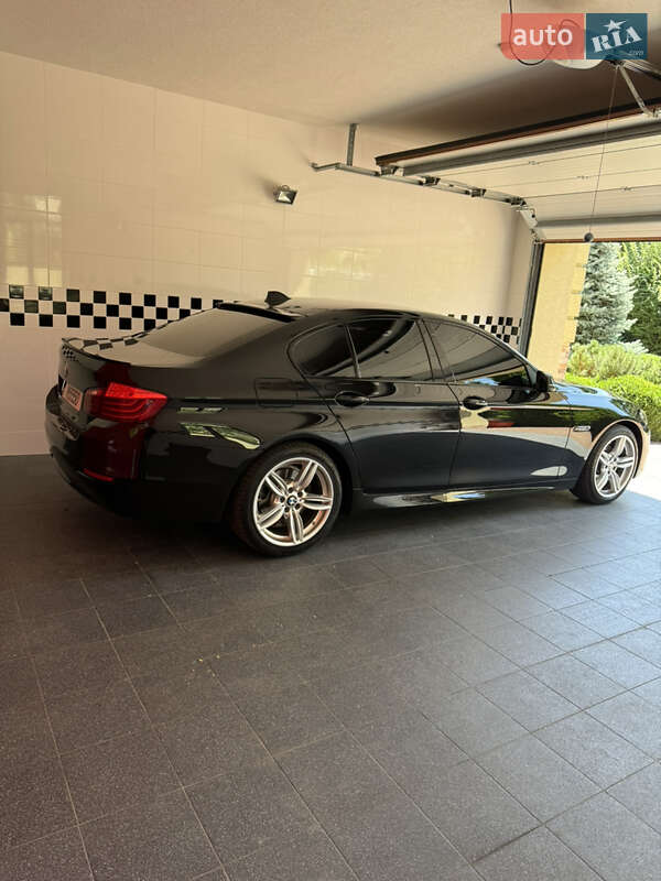 Седан BMW 5 Series 2016 в Одессе
