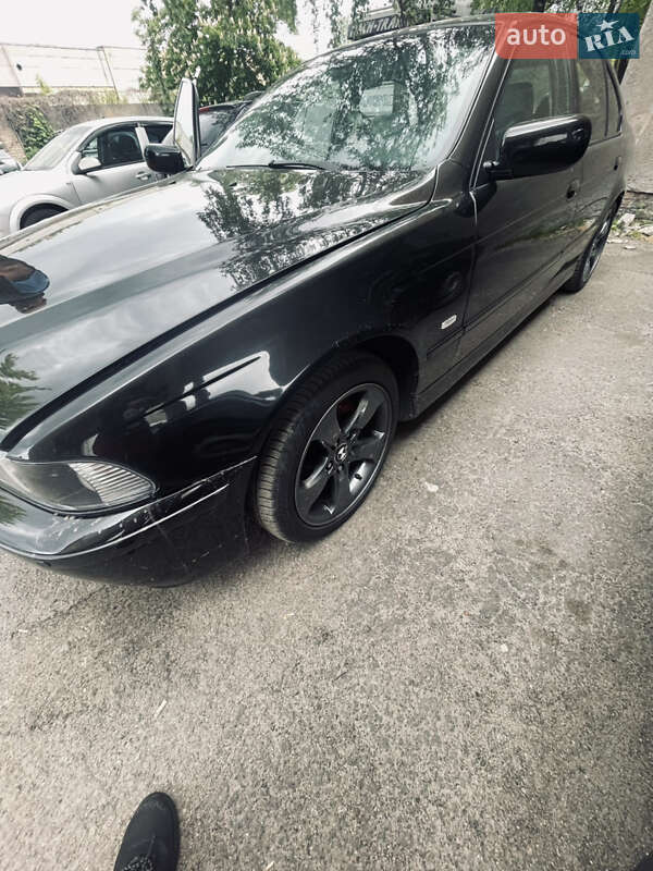 Седан BMW 5 Series 2003 в Києві