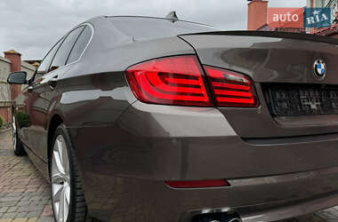 Седан BMW 5 Series 2011 в 