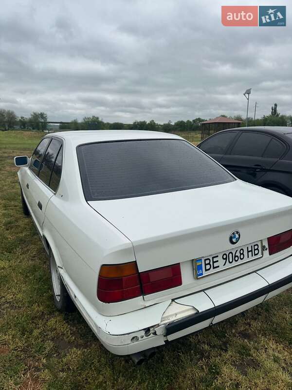 Седан BMW 5 Series 1990 в Вознесенске фото 6 Седан BMW 5 Series 1990 в Вознесенске