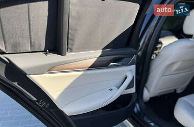 Седан BMW 5 Series 2017 в 