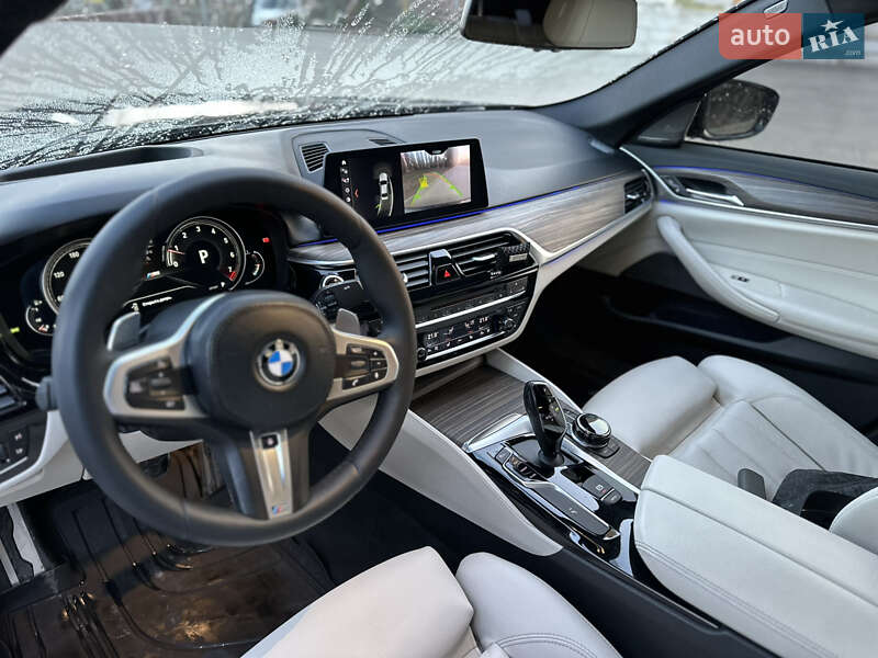 Седан BMW 5 Series 2017 в Тернополе