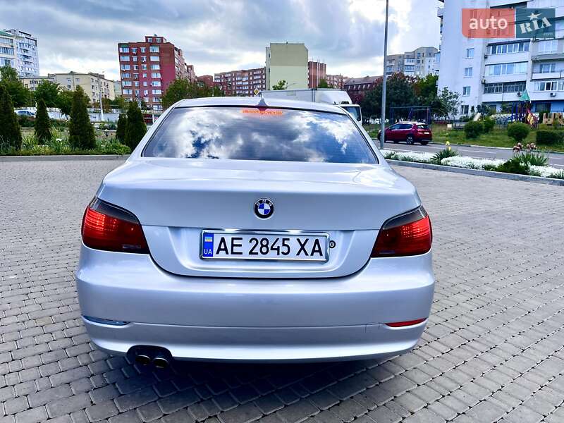 Седан BMW 5 Series 2004 в Чорноморську