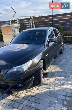 Седан BMW 5 Series 2004 в Кропивницькому