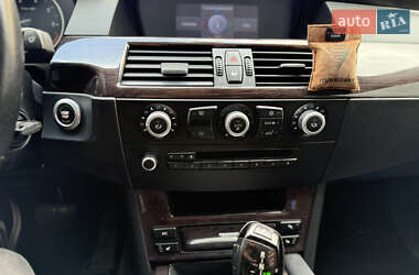 Седан BMW 5 Series 2008 в 