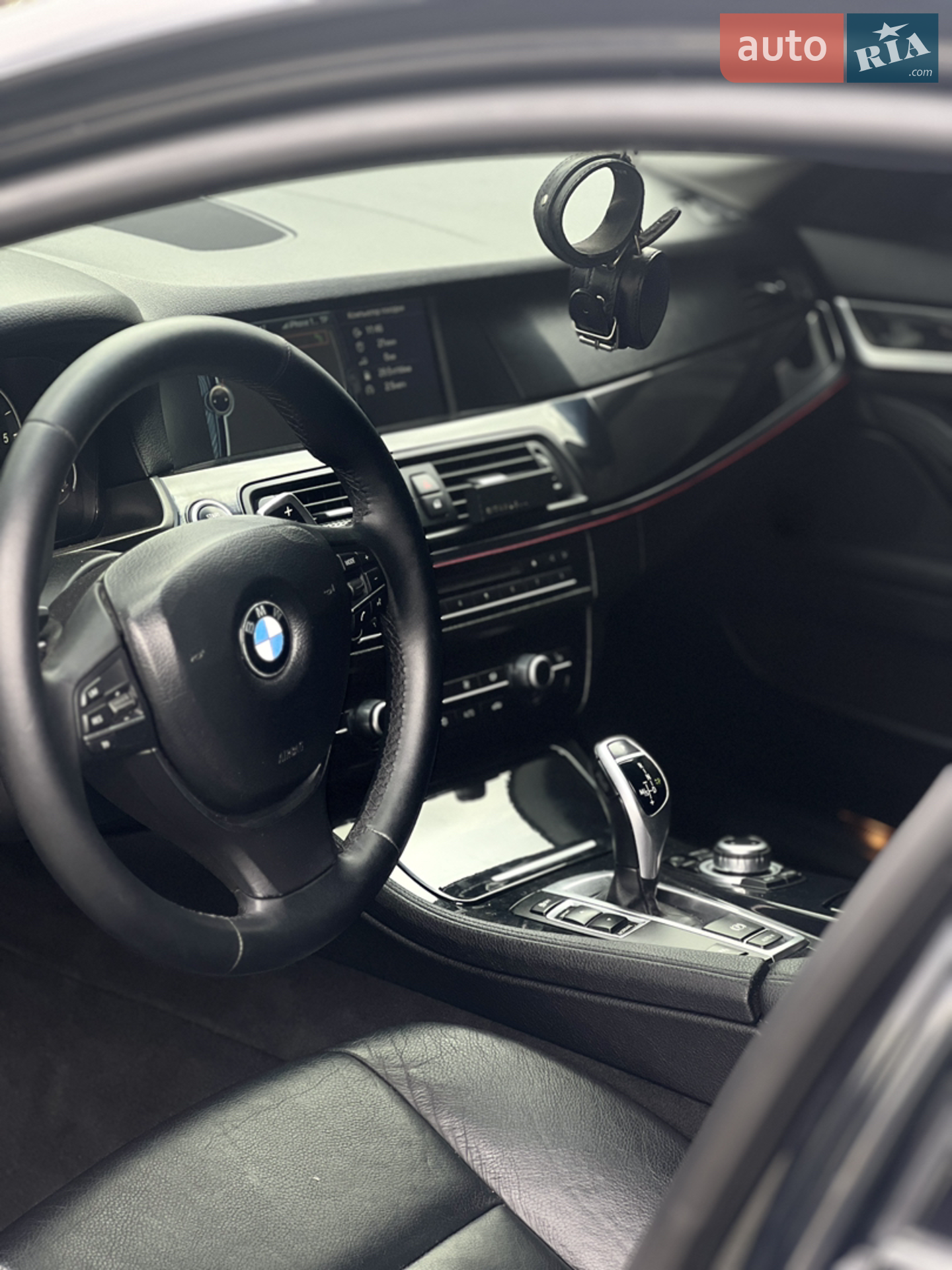 2010 BMW 5er - мініатюра 10
