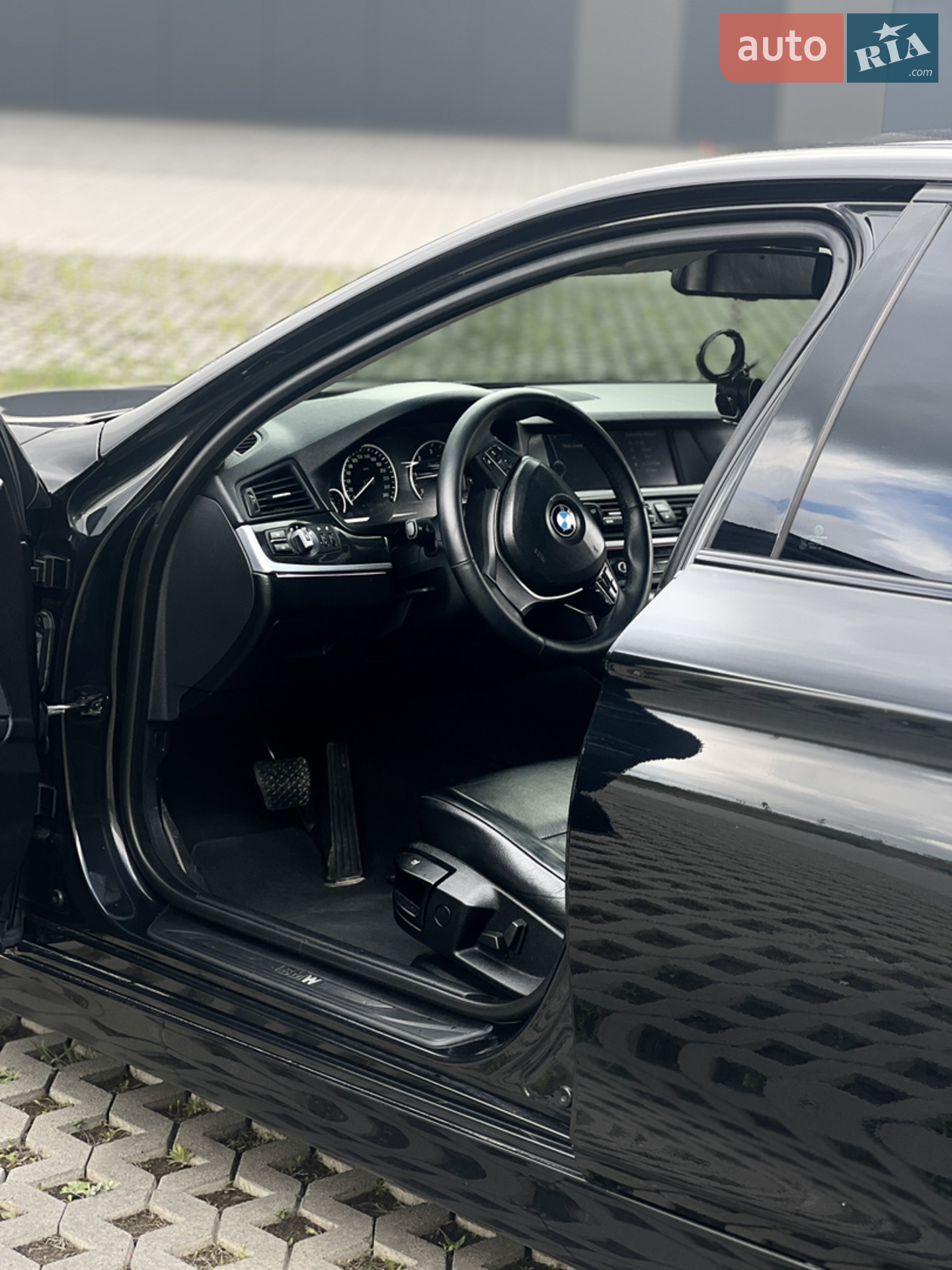 2010 BMW 5er - мініатюра 9
