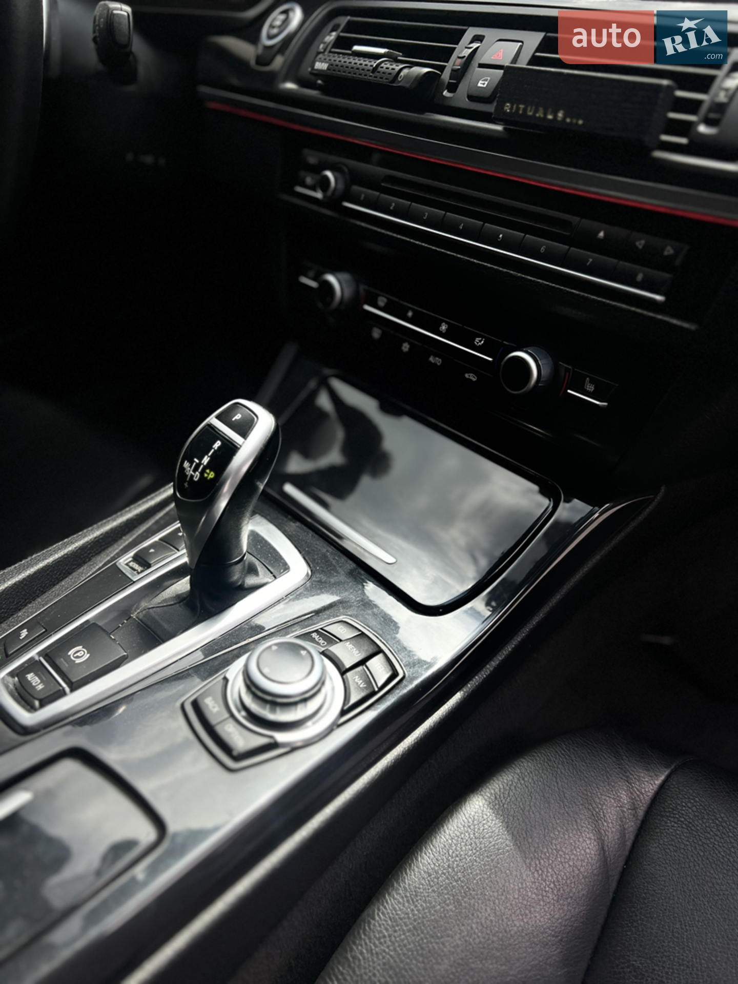 2010 BMW 5er - мініатюра 12