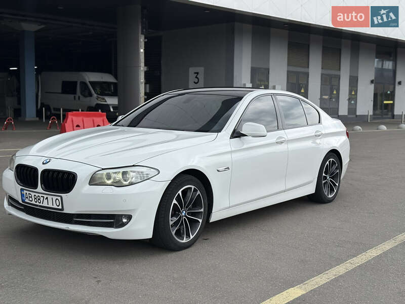 Седан BMW 5 Series 2012 в Киеве