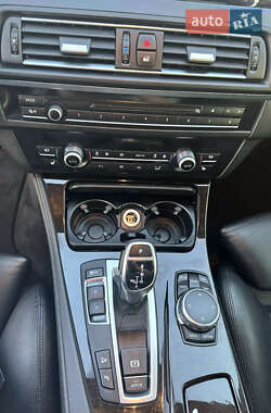 Седан BMW 5 Series 2012 в 