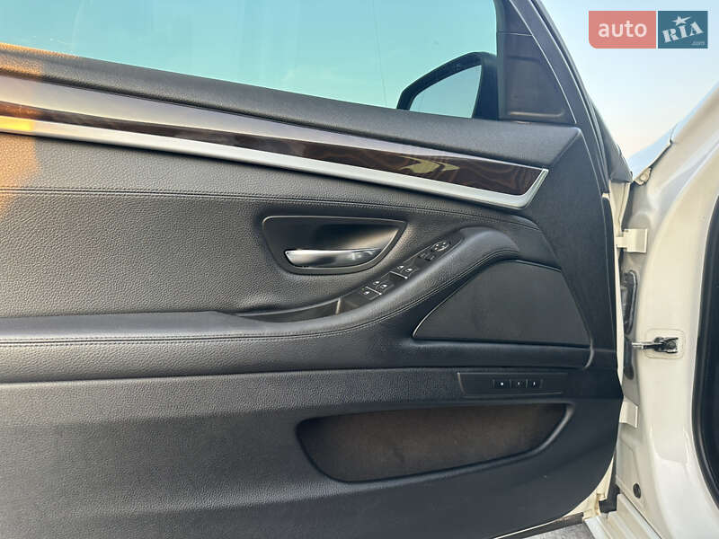 Седан BMW 5 Series 2012 в Киеве