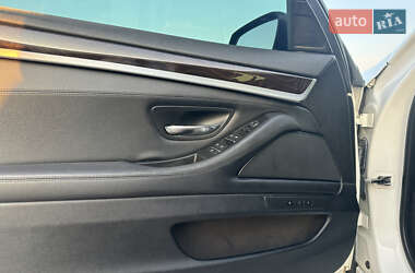 Седан BMW 5 Series 2012 в 
