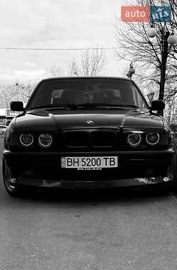 Седан BMW 5 Series 1995 в Броварах