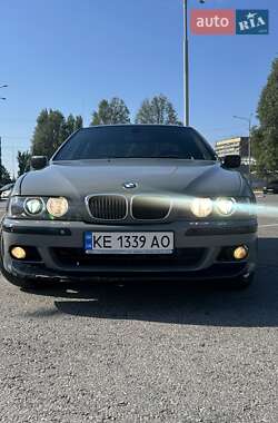 Седан BMW 5 Series 2001 в 