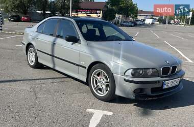 Седан BMW 5 Series 2001 в 