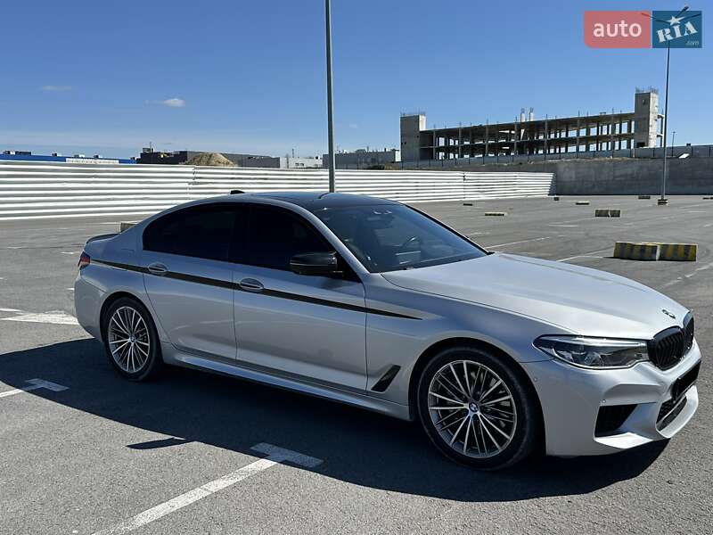 Седан BMW 5 Series 2017 в Львові