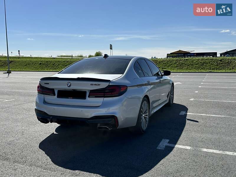 Седан BMW 5 Series 2017 в Львові