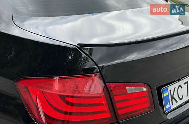 Седан BMW 5 Series 2011 в 