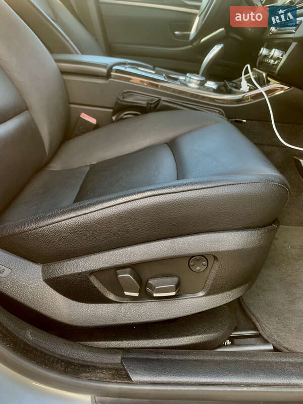 Седан BMW 5 Series 2013 в Днепре