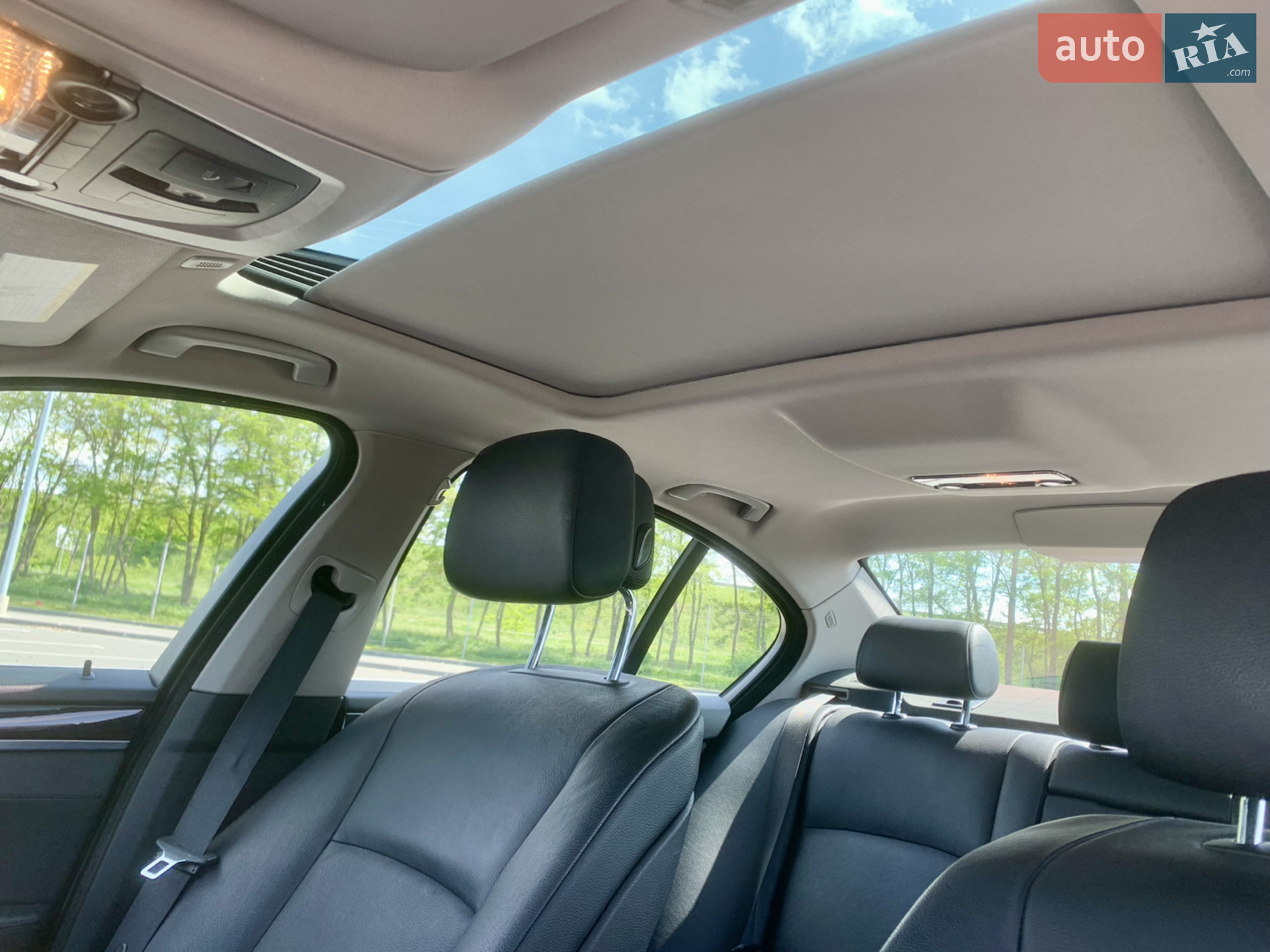 BMW 5 Series 2013 VIN WBAFU7C57DDU77891 фото оголошення 14 з 54
