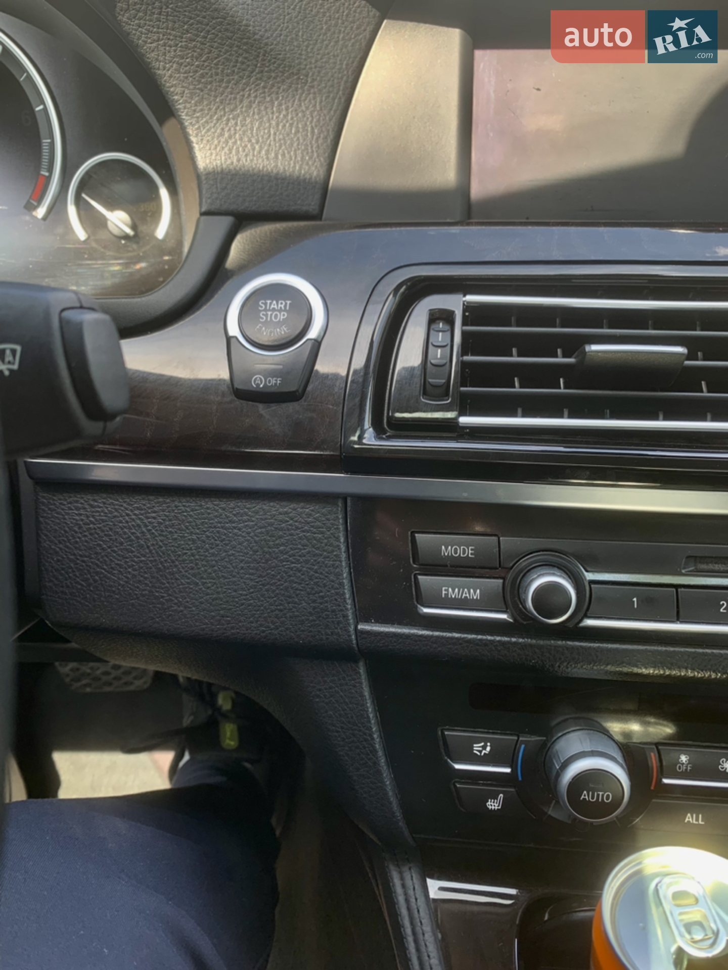 BMW 5 Series 2013 VIN WBAFU7C57DDU77891 фото оголошення 18 з 54