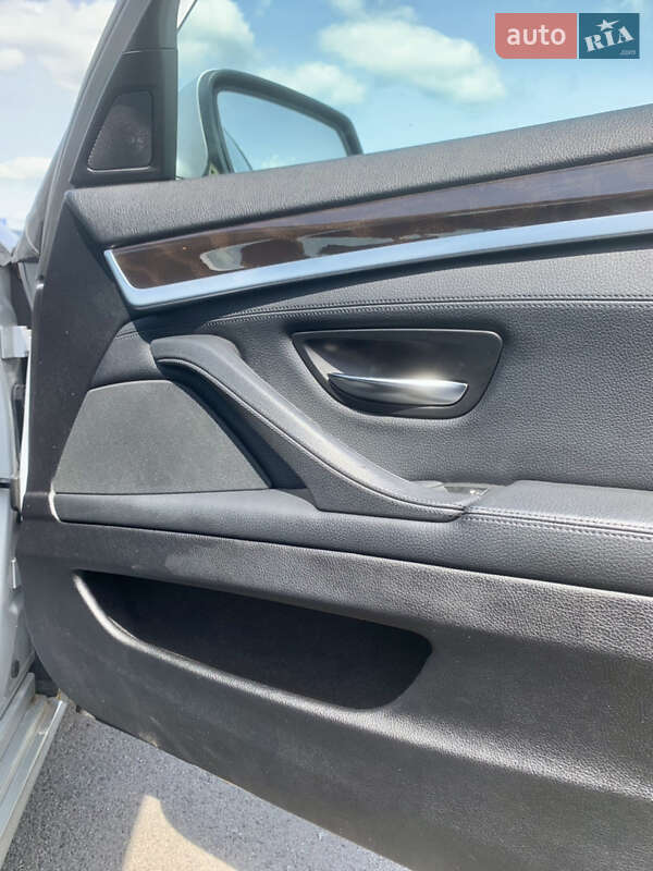 Седан BMW 5 Series 2013 в Днепре
