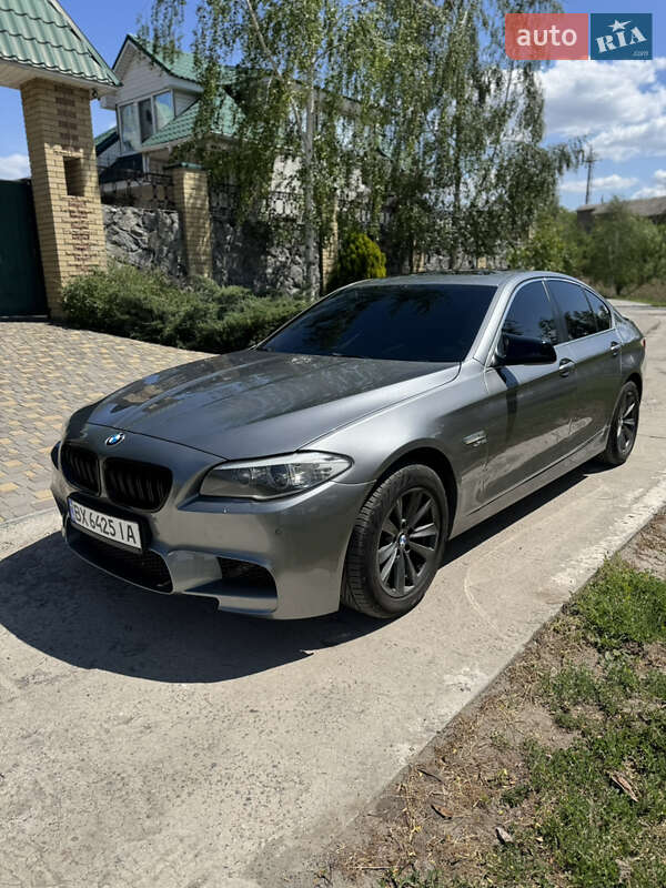 Седан BMW 5 Series 2011 в 
