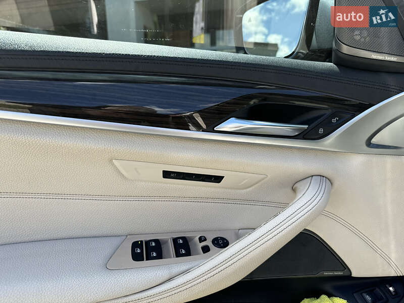 Седан BMW 5 Series 2017 в Стрые фото 29 Седан BMW 5 Series 2017 в Стрые