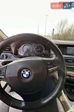 Седан BMW 5 Series 2010 в 